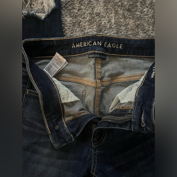 American Eagle Next Level Stretch Hi Rise Jegging Crop. Size 4 - Picture 4 of 6